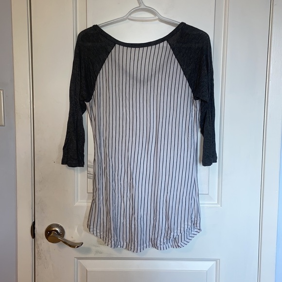 *2 for $22* Bluenotes Quarter Sleeve Baseball Tee - Picture 3 of 6